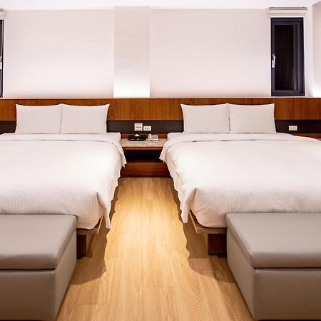 Beauty Avenue Inn Гаосюн Екстер'єр фото